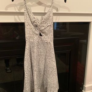 Black and white dress. Lightweight small